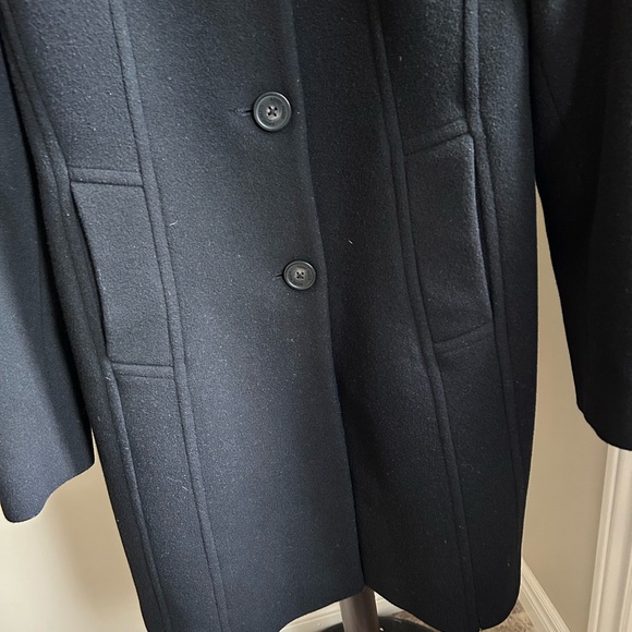 ANNE KLEIN ladies dress coat. - Picture 3 of 8